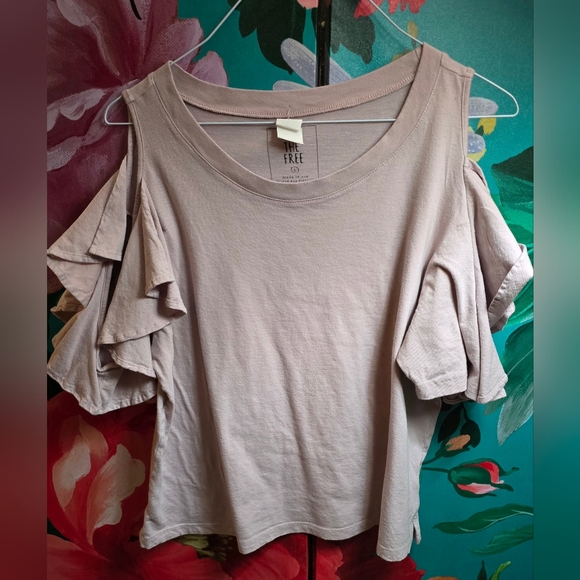 Adorable Open Shoulder Ruffled Short Sleeve Lavender T-shirt from Free People - Picture 1 of 6